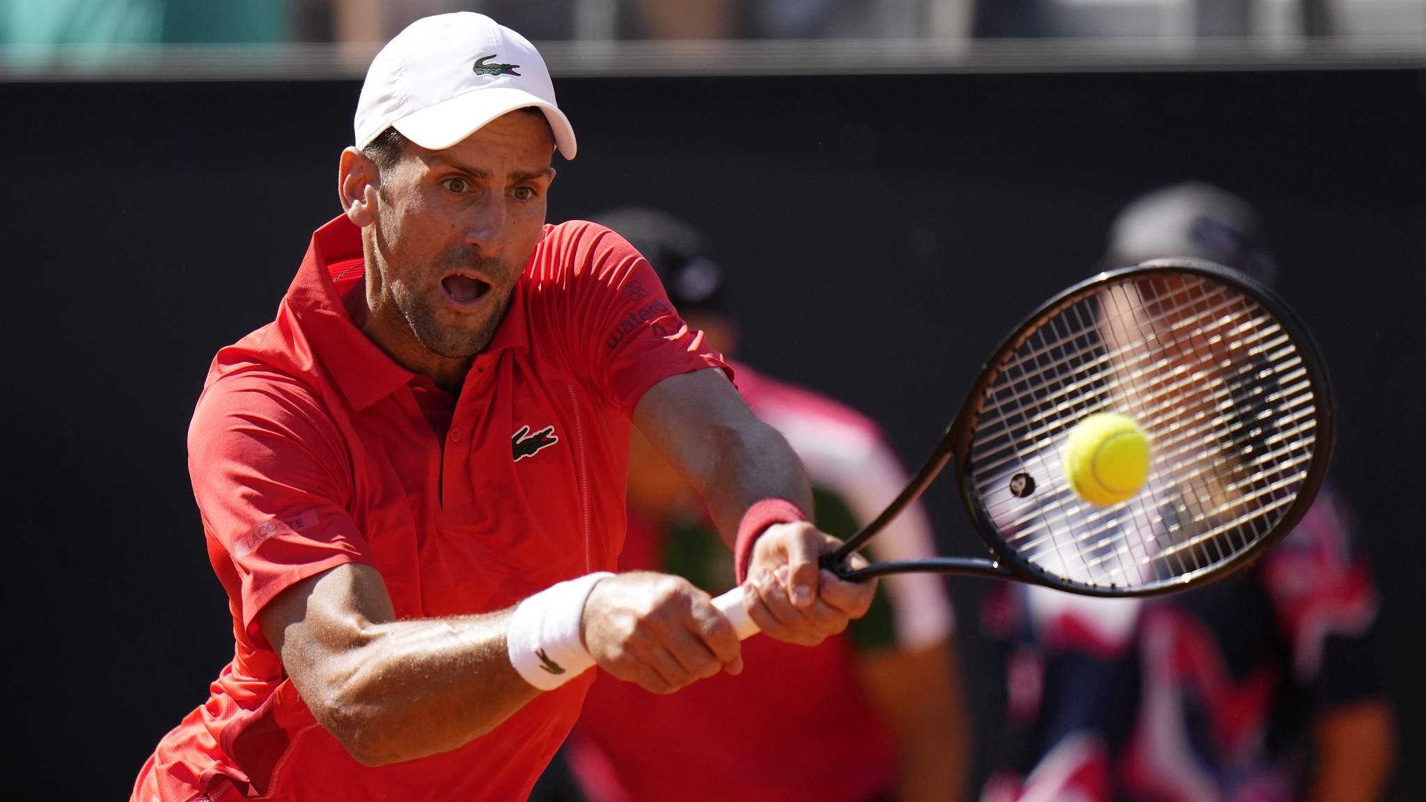 Novak Djokovic returns the ball at the Italian Open tennis tournament in Rome, May 12, 2024. /CFP