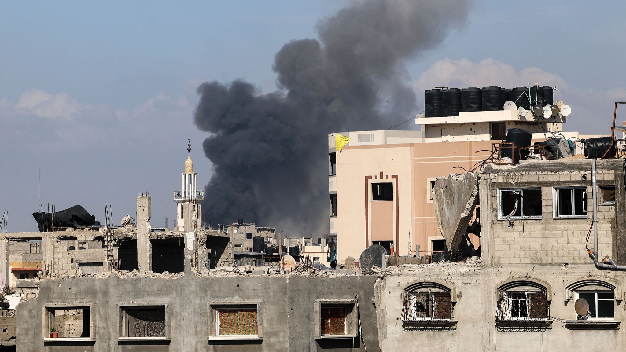Smoke rises following Israeli bombardment in Jabalia in the northern Gaza Strip, May 12, 2024. /CFP
