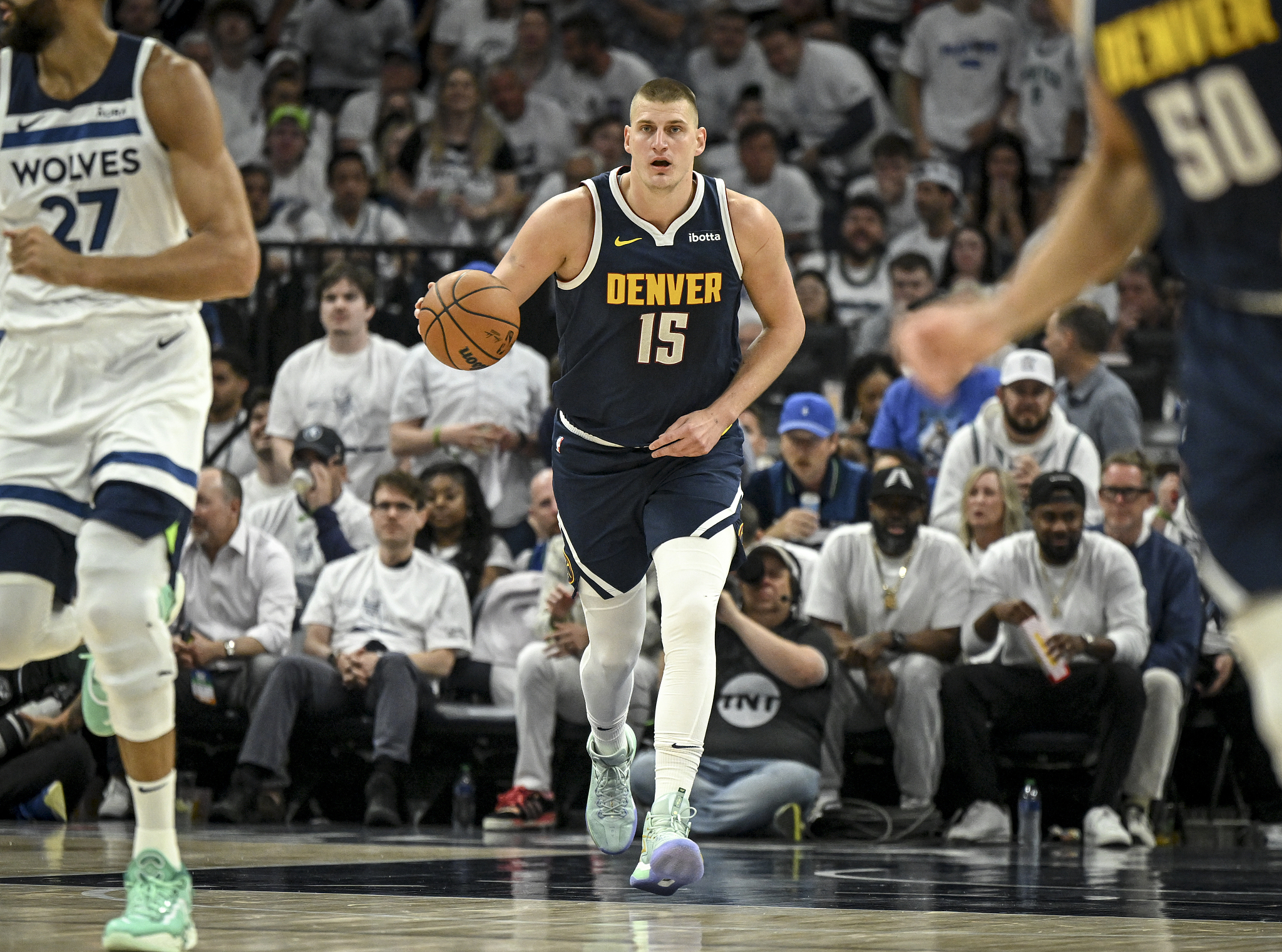 Nikola Jokic (C) of the Denver Nuggets runs the offense during the first quarter against the Minnesota Timberwolves at Target Center in Minneapolis, U.S., May 12, 2024. /CFP