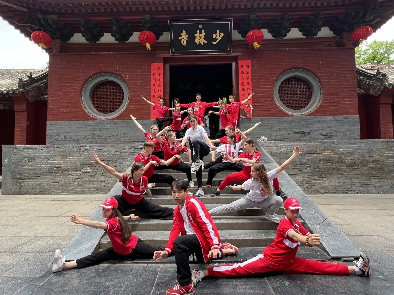 Young martial arts practitioners from Russia visit the Shaolin Temple in central China’s Henan Province. /Photo provided to CGTN