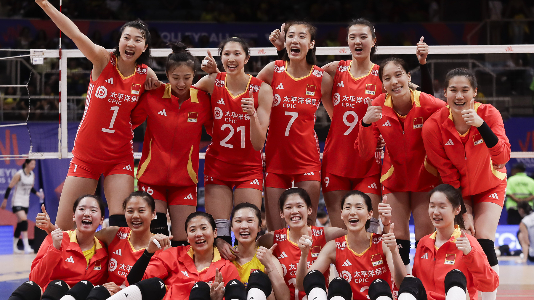 Team China celebrate after winning their opener at the FIVB Women's Nations League in Rio de Janeiro, Brazil, May 14, 2024. /CFP