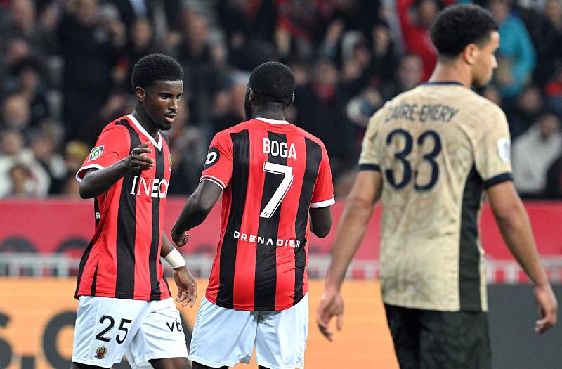 Mohamed-Ali Cho (L) of Nice celebrates with a teammate after scoring a goal against PSG during their Ligue 1 match at the Allianz Riviera Stadium in Nice, France, May 15, 2024. /CFP