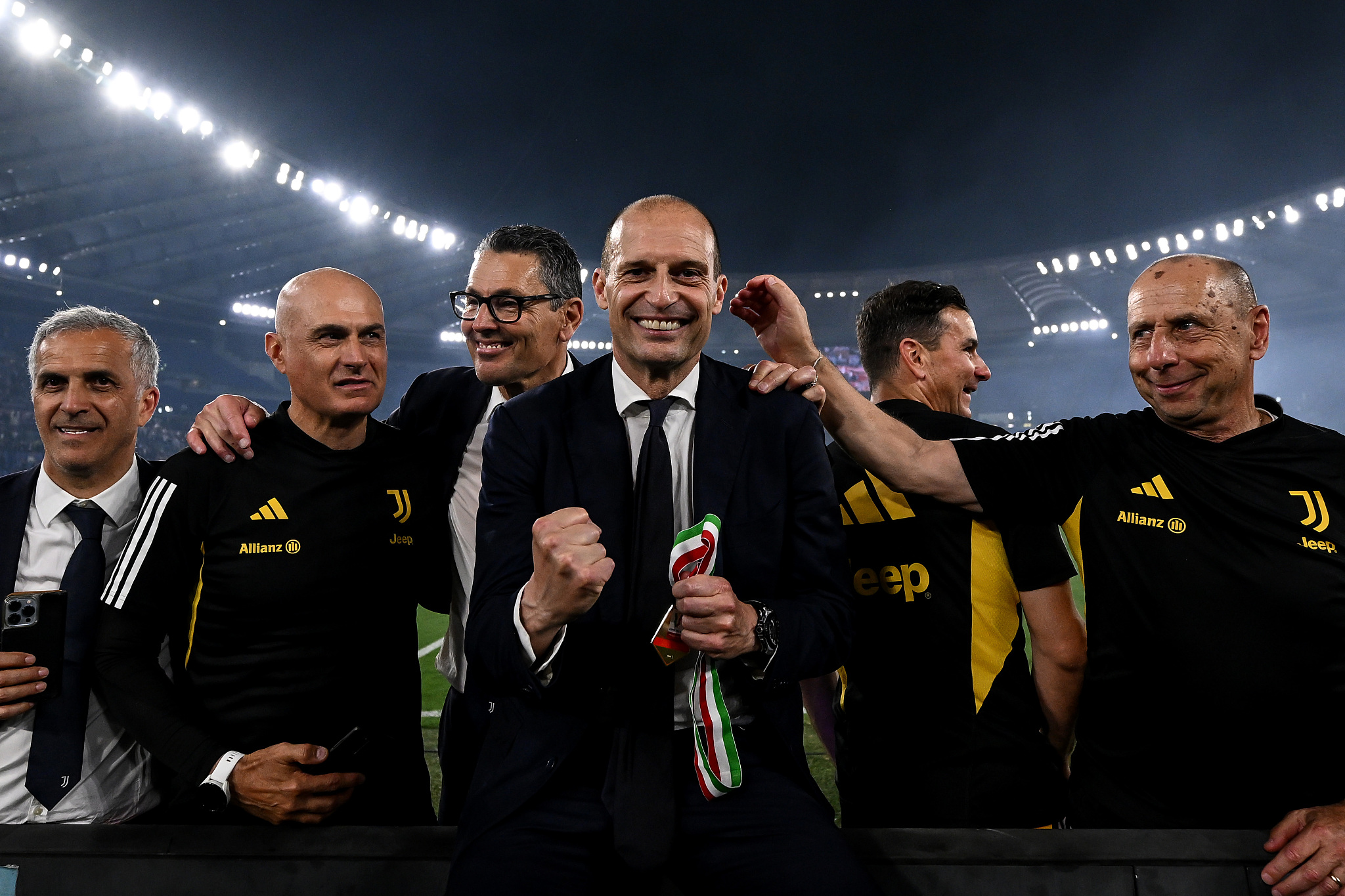 Juventus coach Massimiliano Allegri (C) reacts after their win over Atalanta at Olimpico Stadium in Rome, Italy, May 15, 2024. /CFP