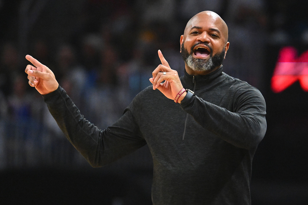 J.B. Bickerstaff, head coach of the Cleveland Cavaliers, gestures during Game 3 of the NBA Eastern Conference semifinals against the Boston Celtics at the Rocket Mortgage FieldHouse in Cleveland, Ohio, May 11, 2024. /CFP