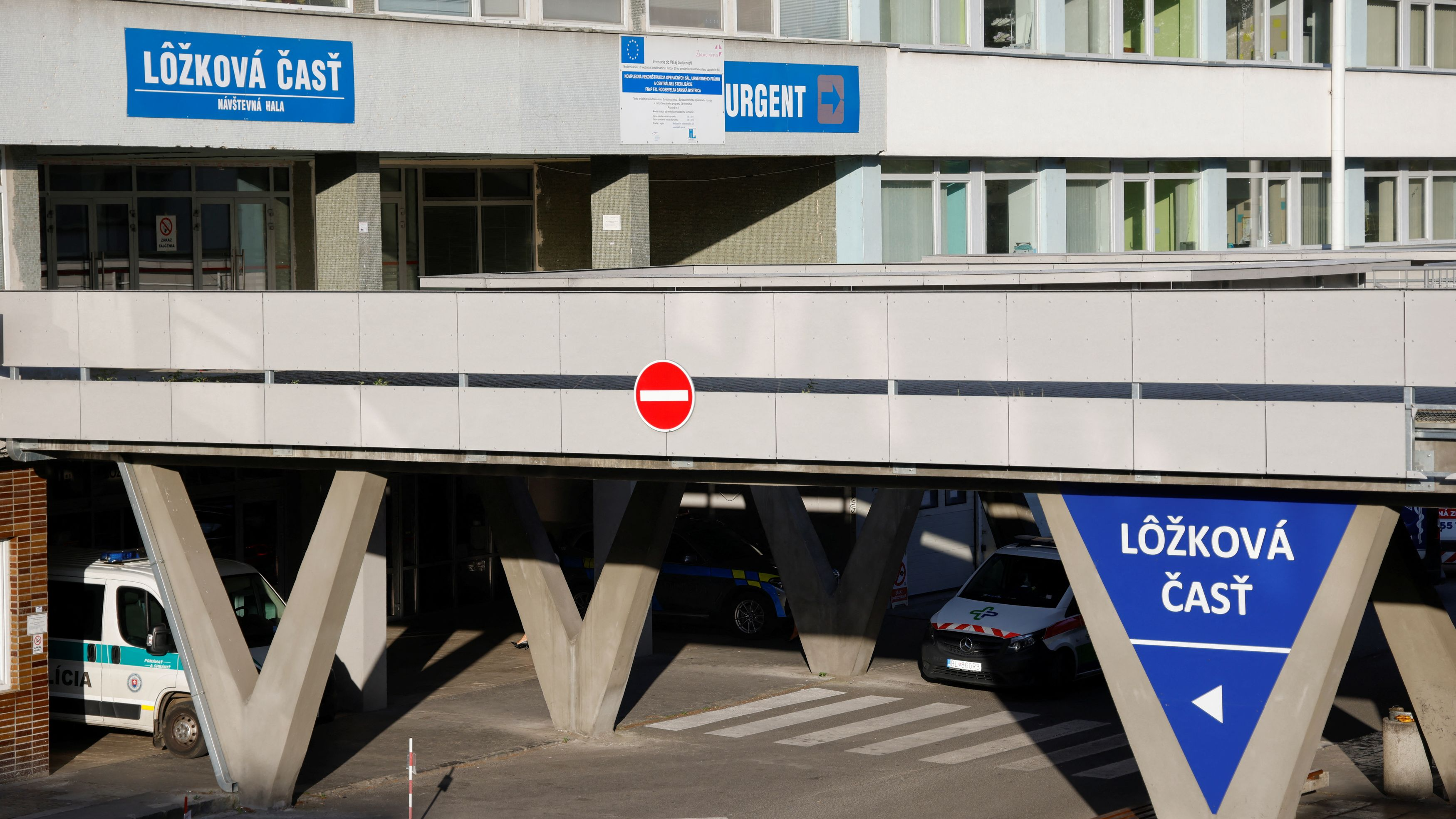 A police vehicle is parked outside F.D. Roosevelt University Hospital where Slovak Prime Minister Robert Fico was taken after a shooting incident in Handlova, Banska Bystrica, Slovakia, May 17, 2024. /Reuters