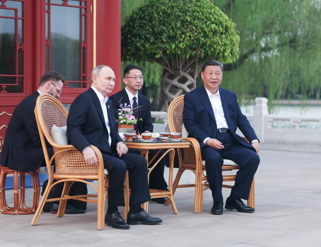 Chinese President Xi Jinping holds a restrictive meeting with Russian President Vladimir Putin at Zhongnanhai in Beijing, capital of China, May 16, 2024. /Xinhua