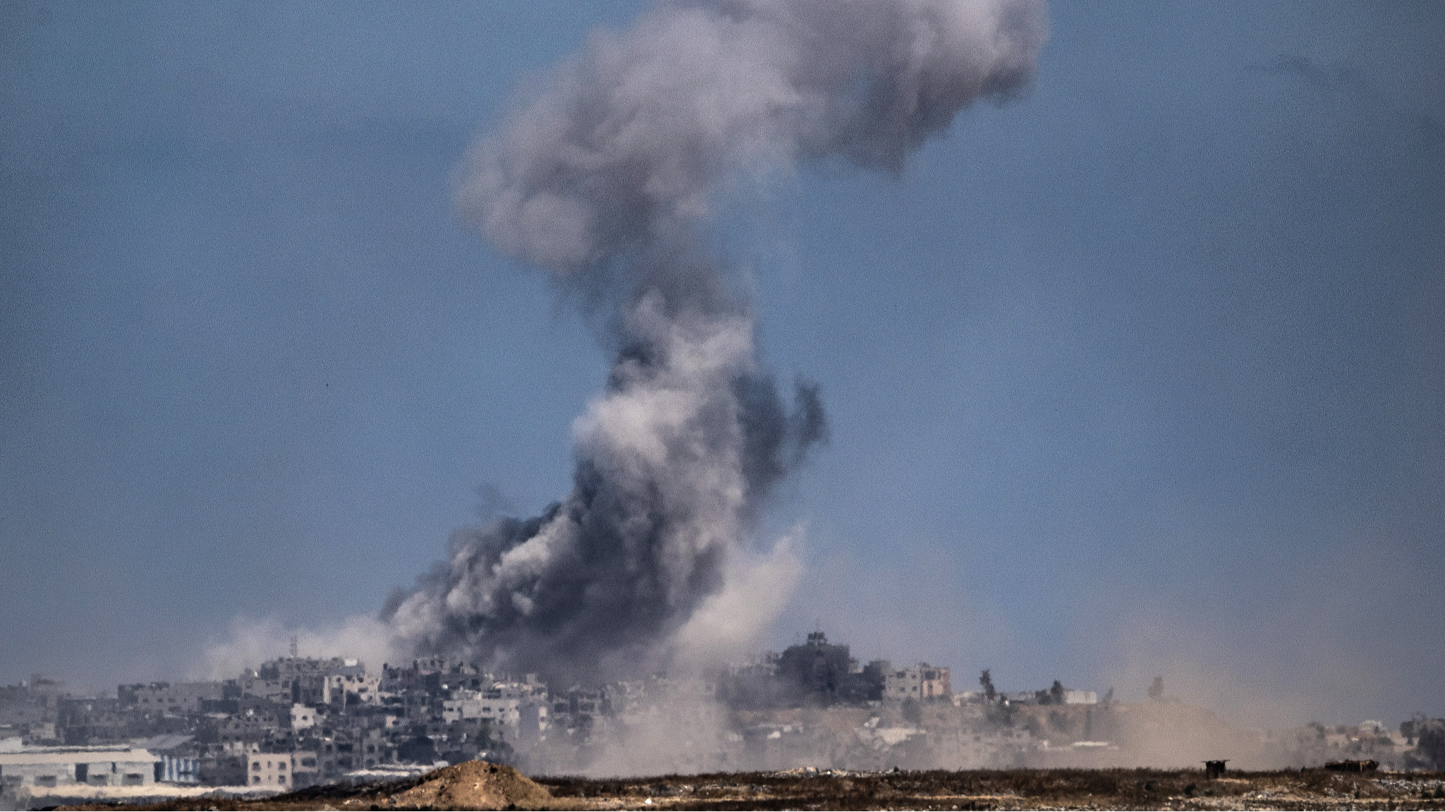Smoke rises after Israeli fighter jets conduct aerial strikes over the Jibalia region of Gaza Strip seen from Kfar Aza, Israel on May 16, 2024. /CFP