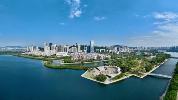 Yundang Lake and its surroundings in Xiamen, southeast China's Fujian Province, January 24, 2024. /Xinhua