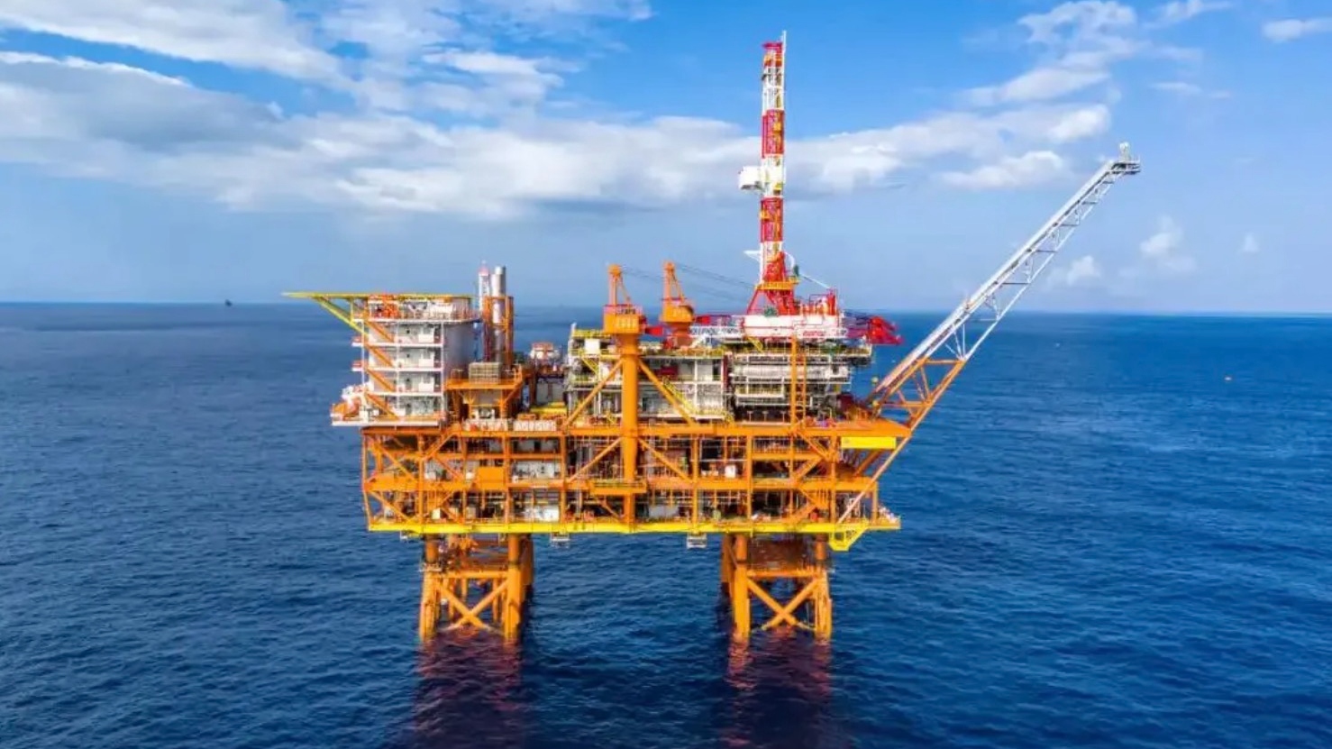 A view of China's first intelligent offshore drilling platform 