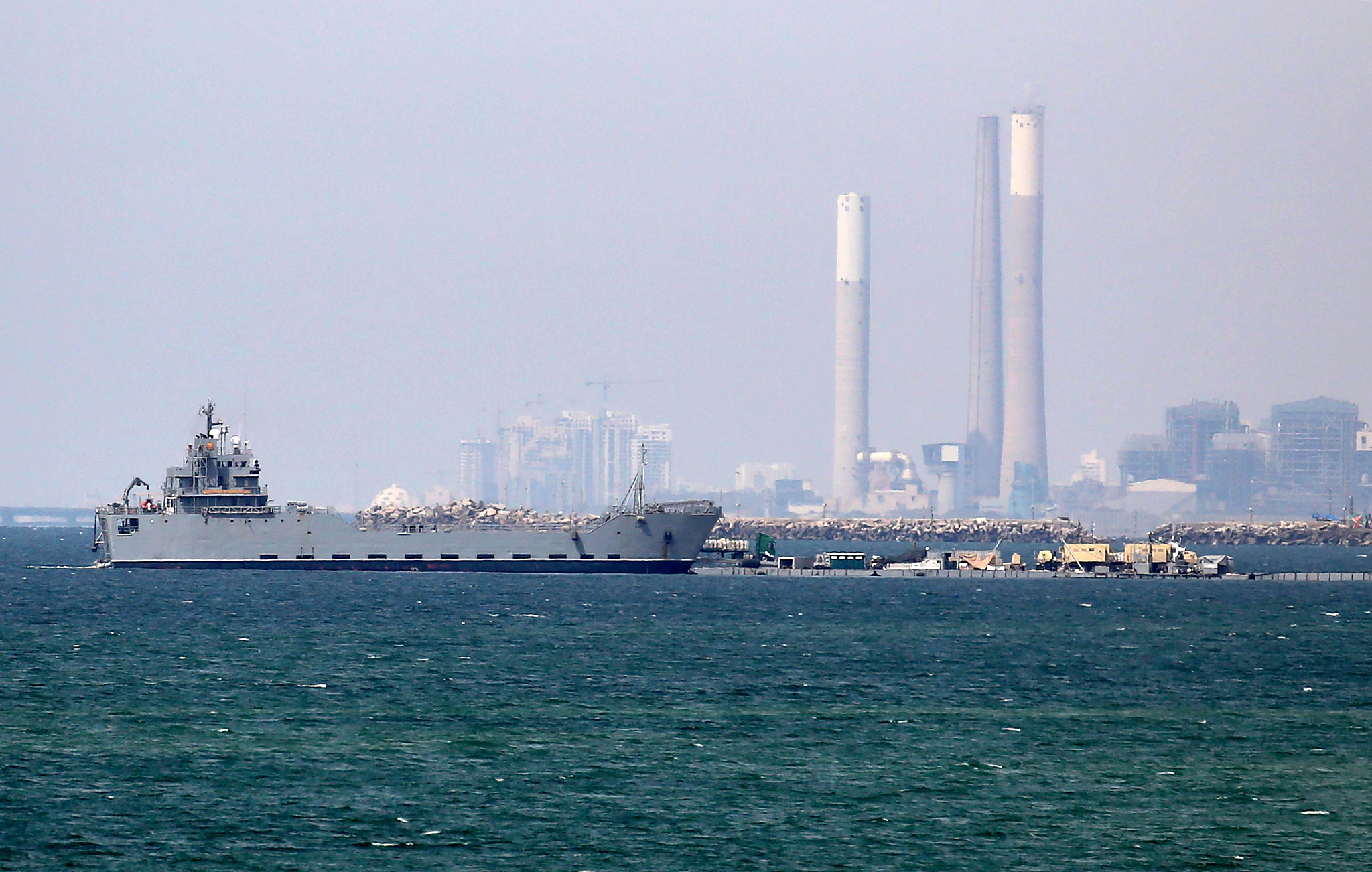 U.S. Navy ships are seen anchoring off the Gaza Strip, May 18, 2024. /CFP