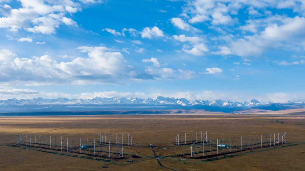 A view of the high-frequency coherent scattering radars located in northwest China's Xinjiang Uygur Autonomous Region. /CMG