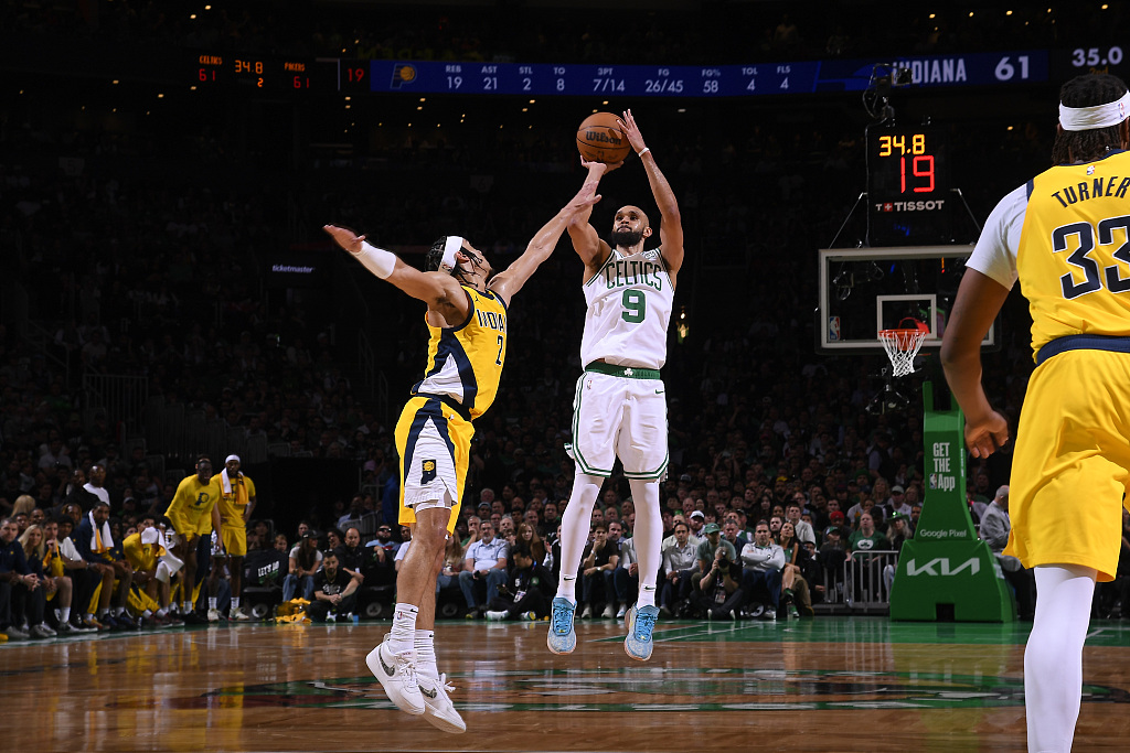 Derrick White (#9) of the Boston Celtics shoots in Game 1 of the NBA Eastern Conference Finals against the Indiana Pacers at TD Garden in Boston, Massachusetts, May 21, 2024. /CFP