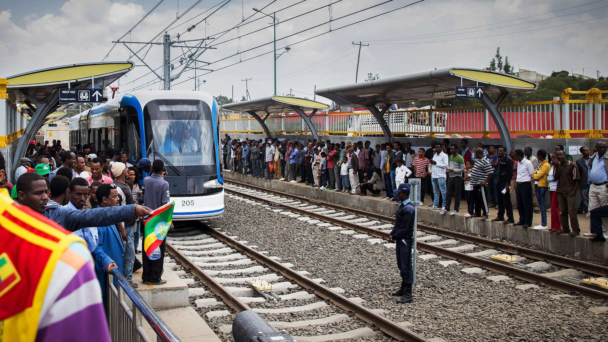 A train operates on light rail built by China Railway Engineering Corporation in Addis Ababa, Ethiopia, September 20, 2015. /CFP