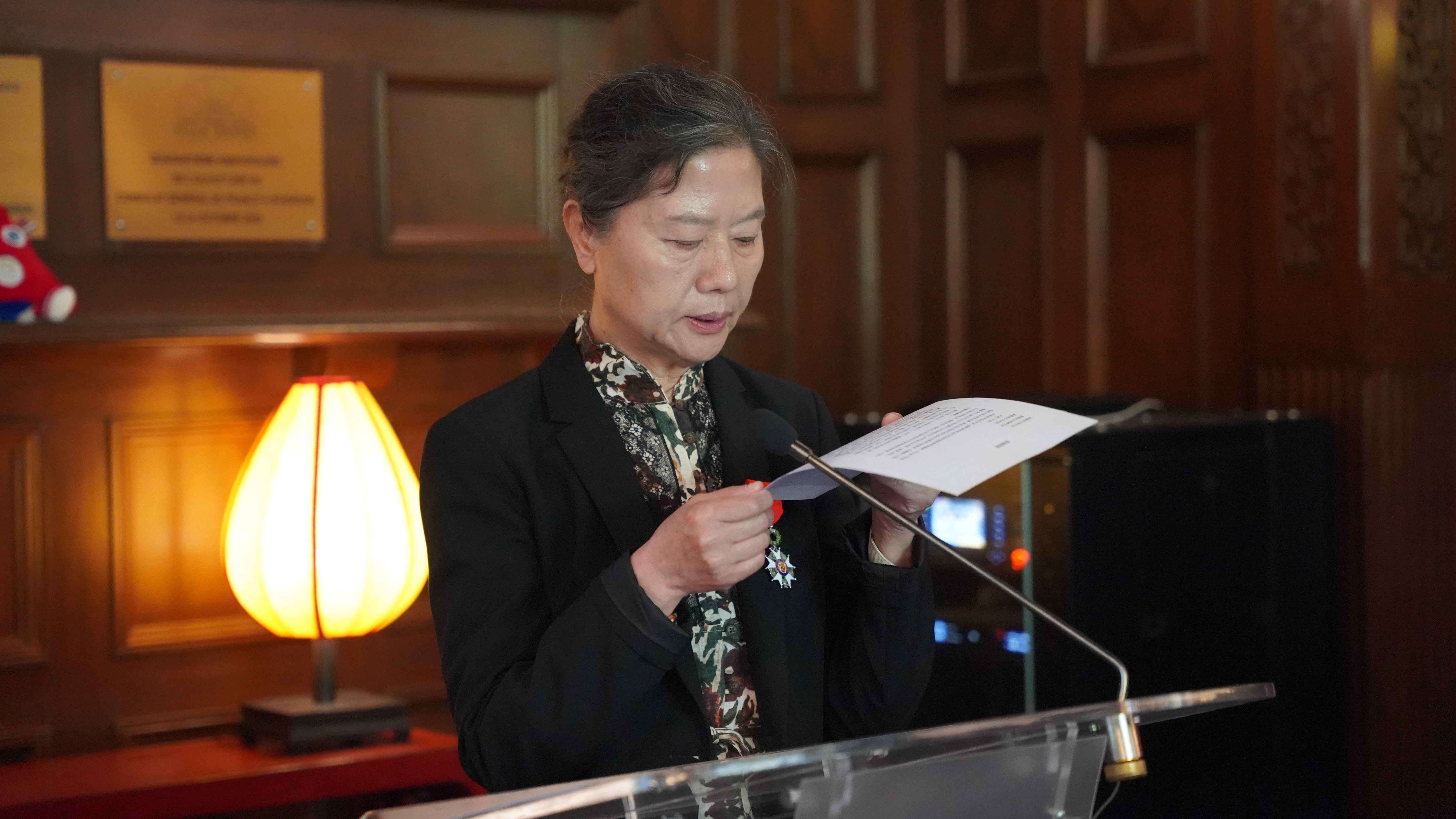 Chinese writer Wang Anyi delivers a speech after she was bestowed the Chevalier of the Legion of Honor in Shanghai, east China, May 24, 2024. /Courtesy of the Consulate General of the Republic of France in Shanghai