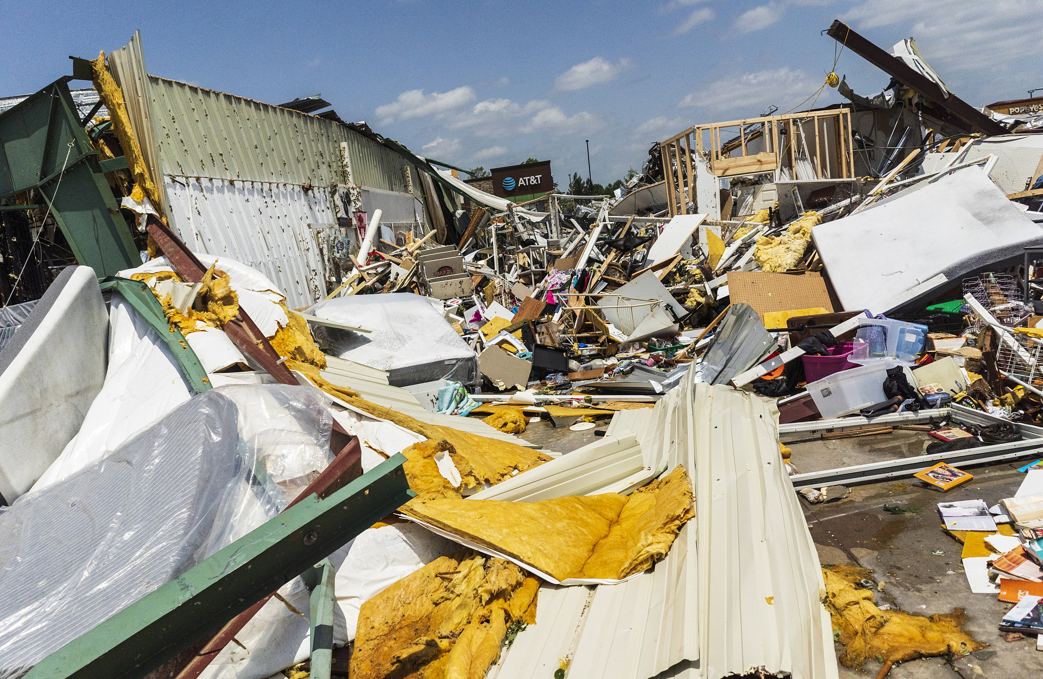 The Home Town Flea Market is severely damaged by a storm, Rogers, Arkansas, U.S., May 26, 2024. /CFP 