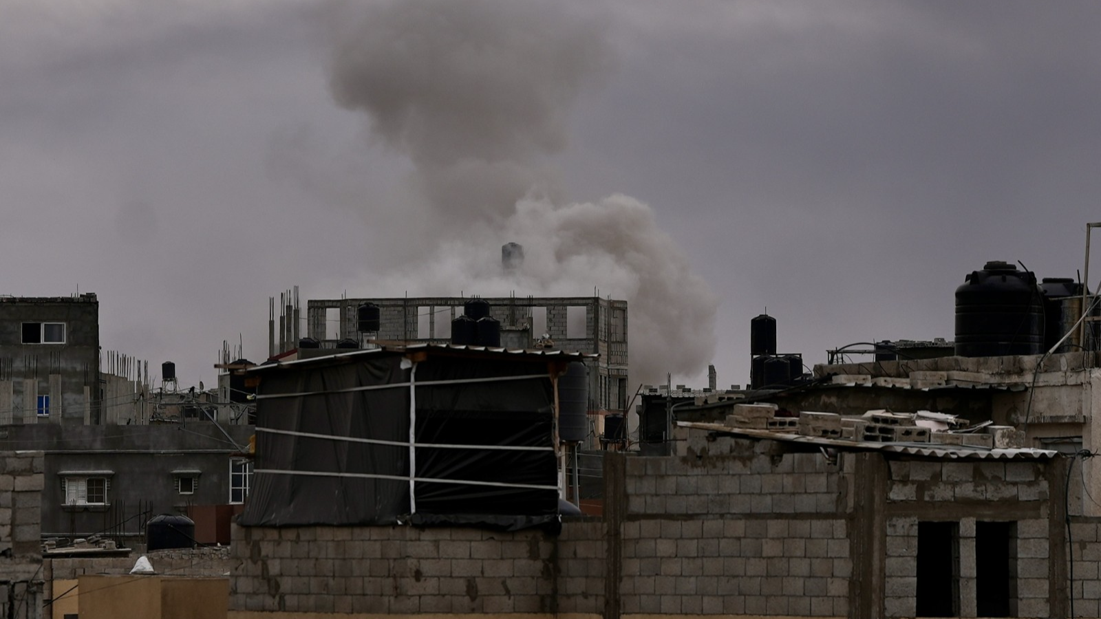 Smoke rises following the Israeli attacks in Rafah, Gaza, May 27, 2024. /CFP