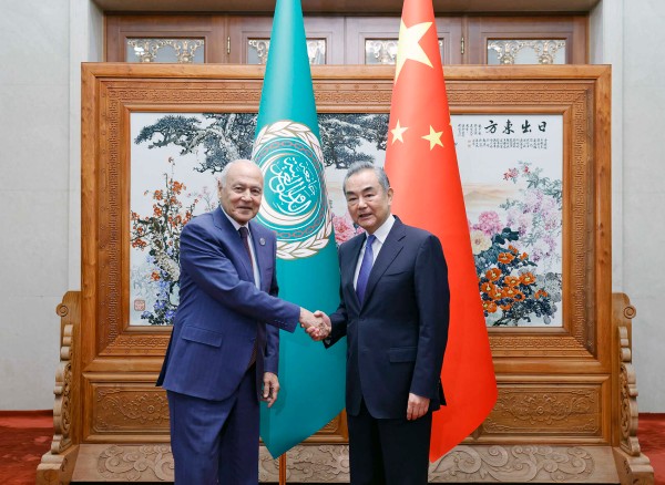 Chinese Foreign Minister Wang Yi (R)meets with the League of Arab States Secretary-General Ahmed Aboul-Gheit in Beijing, May 29, 2024. /Chinese Ministry of Foreign Affairs