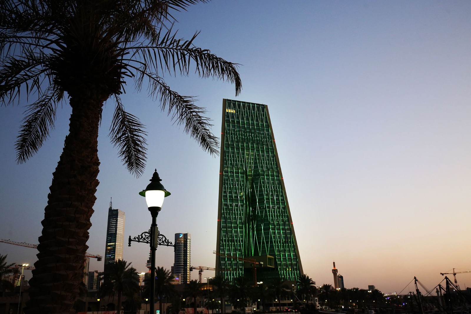 A file photo shows the headquarters of the Central Bank of Kuwait. /CFP