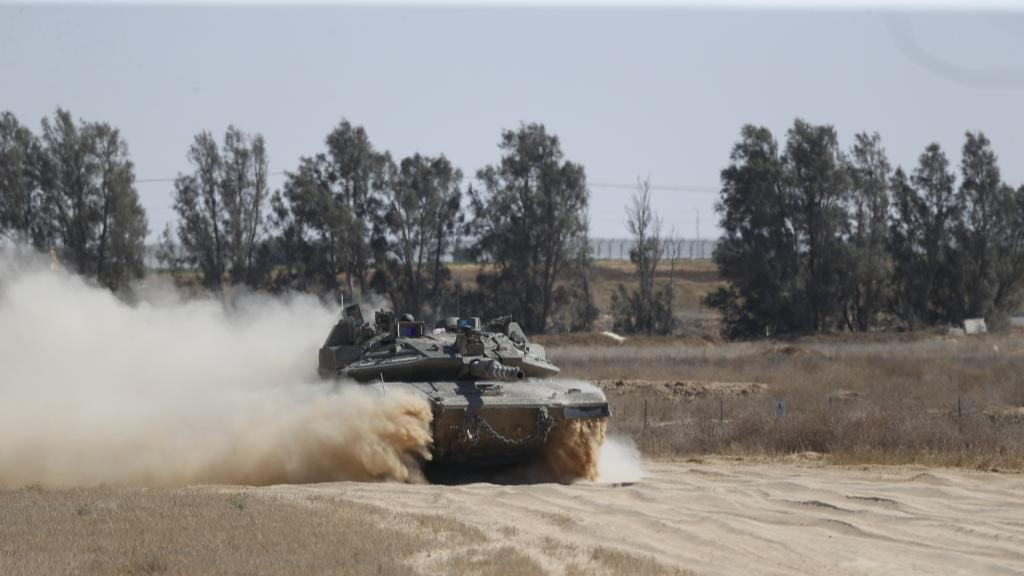 Israeli troops are seen near the border with Gaza Strip in southern Israel, May 29, 2024. /Xinhua