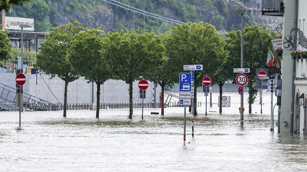 Parts of the old town are flooded by the Danube river, in Passau, Germany, June 6, 2024. /CFP 