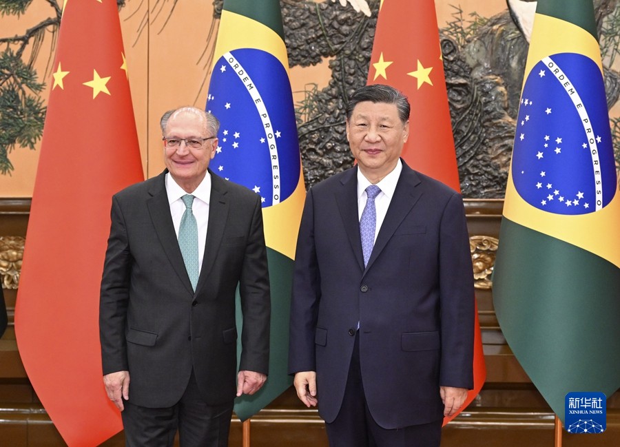 Chinese President Xi Jinping (R) meets with Brazilian Vice President Geraldo Alckmin in Beijing, China, June 7, 2024. /Xinhua