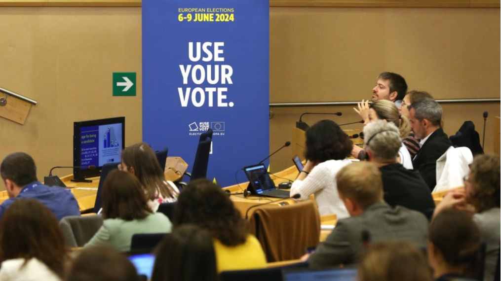 Journalists attend a media briefing on the European Parliament elections at the European Parliament in Brussels, Belgium, June 6, 2024. /Xinhua