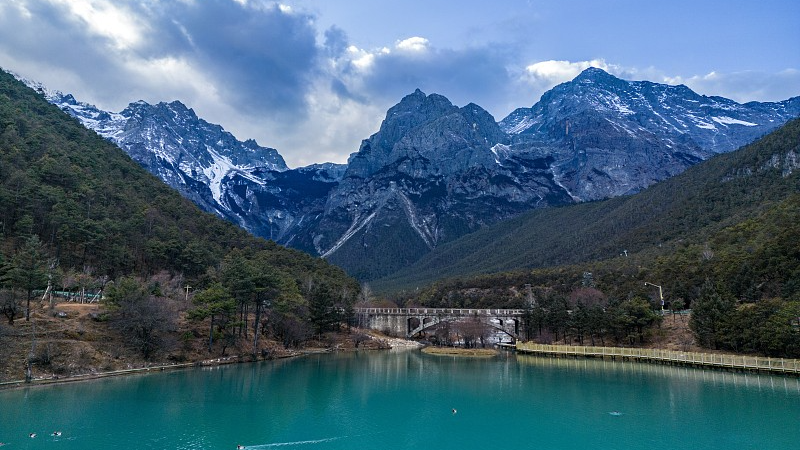 Live: Destination for Dragon Boat Festival – Yulong Snow Mountain's Blue Moon Valley