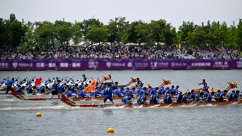 Live: 2024 Chinese Dragon Boat Race held in Yancheng City, east China's Jiangsu Province