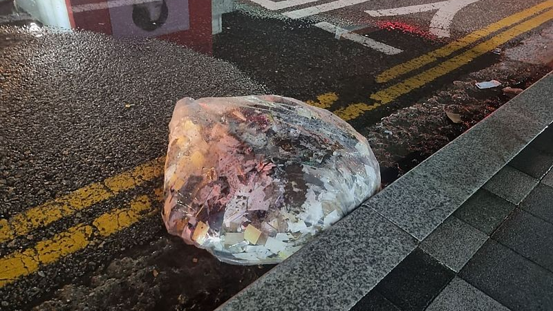 Unidentified objects believed to be trash from balloons that crossed the inter-Korea border, on a street in Seoul, the Republic of Korea, June 1, 2024. /CFP
