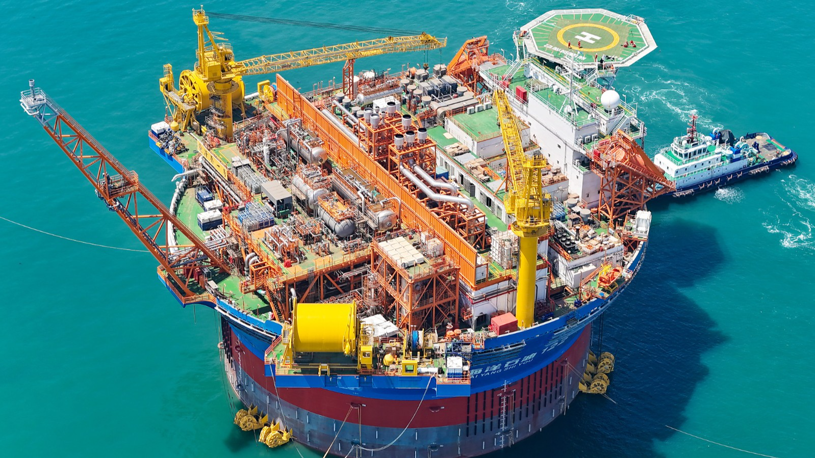 An aerial view of Asia's pioneering cylindrical floating, production, storage and offloading (FPSO) facility, the Haikui No. 1, in the Pearl River Mouth Basin in the South China Sea, May 12, 2024. /CFP