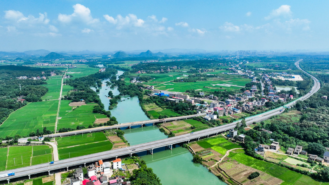 The Jiangdu Bridge in Yongzhou, Hunan Province, China, May 24, 2024. /CFP