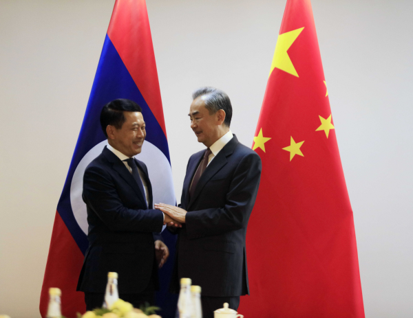 Wang Yi (R), a member of the Political Bureau of the Communist Party of China Central Committee and also the Chinese foreign minister, with Lao Deputy Prime Minister and Minister of Foreign Affairs Saleumxay Kommasith in Nizhny Novgorod, Russia, June 10, 2024. /Chinese Foreign Ministry