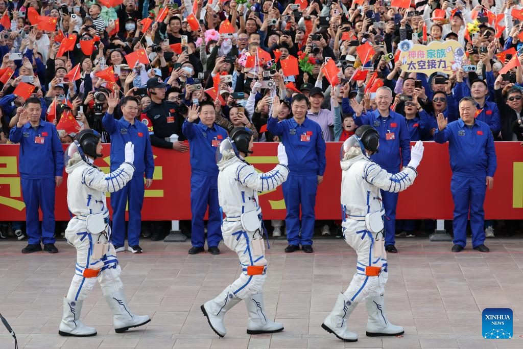 A see-off ceremony for three astronauts of the Shenzhou-18 crewed space mission is held at the Jiuquan Satellite Launch Center in northwest China's Gansu Province, April 25, 2024. /Xinhua