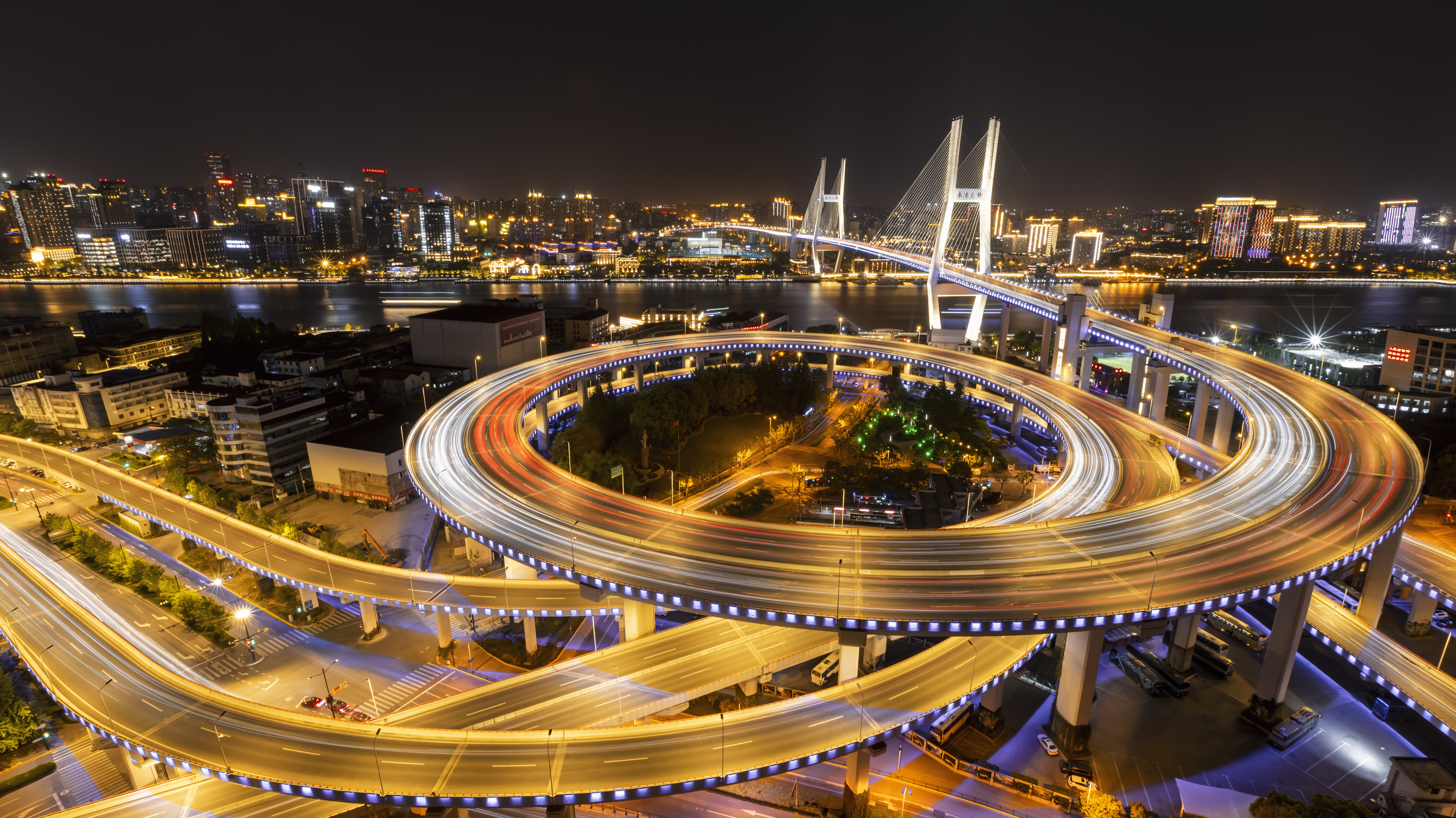 The Nanpu Bridge in Huangpu District, Shanghai, east China. /CFP