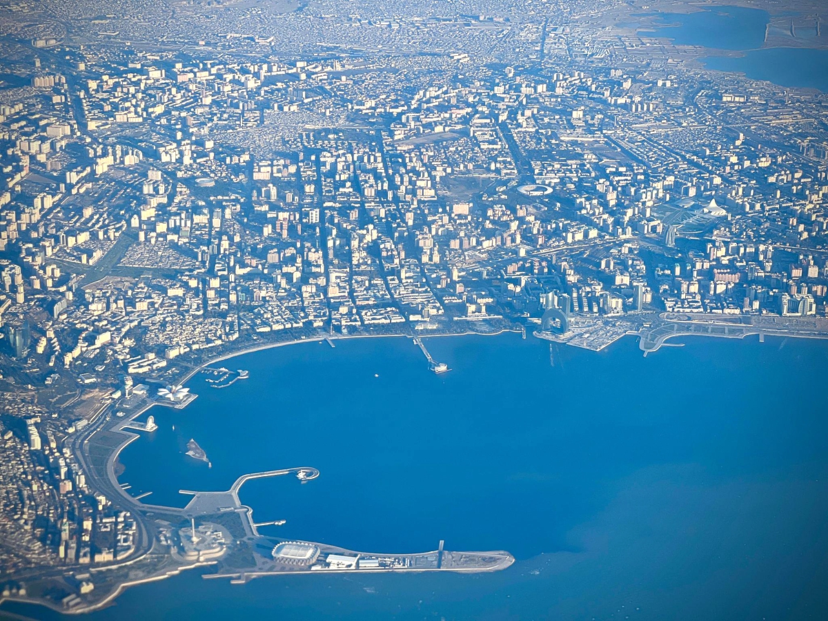 An aerial view of Baku, the host city for COP29 in Azerbaijan, November 16, 2023. /CFP