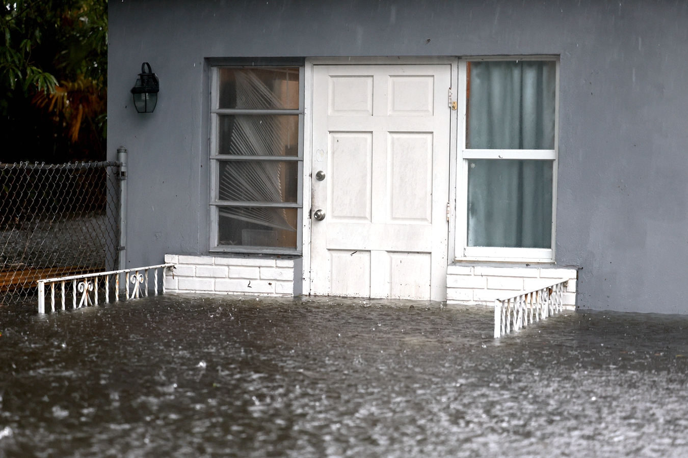 Flood waters surround a house in Hollywood, Florida, June 12, 2024. /CFP