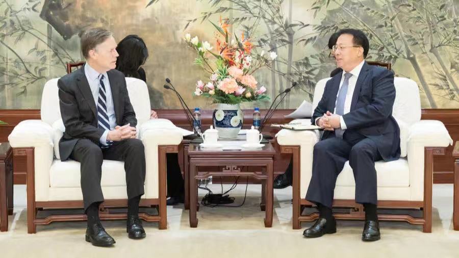 U.S. Ambassador to China Nicholas Burns (L) meets with Shanghai Mayor Gong Zheng in Shanghai, June 13, 2024. /Shanghai government's official WeChat handle