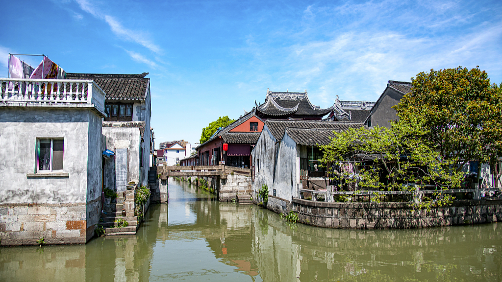 Fengjing Ancient Town: a popular TV filming location