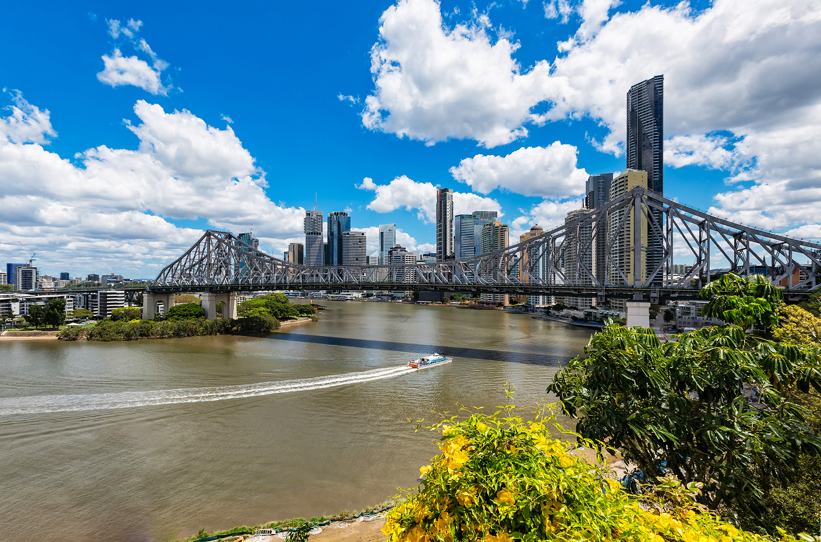 A view of Brisbane, Australia, with its famous Story Bridge. /CFP