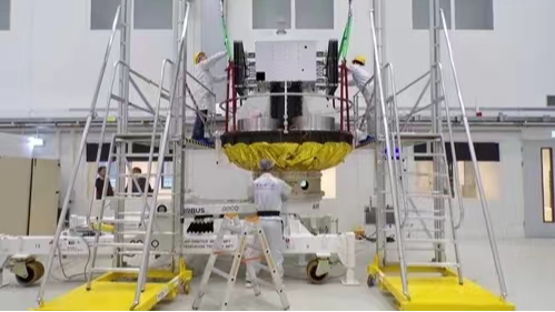 A Chinese scientist assembles the satellite for SMILE. /NSSC