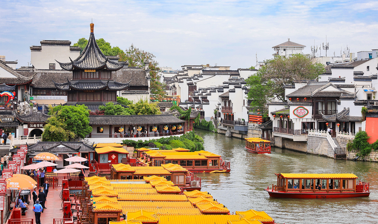 A view of Fuzimiao in Nanjing /CFP