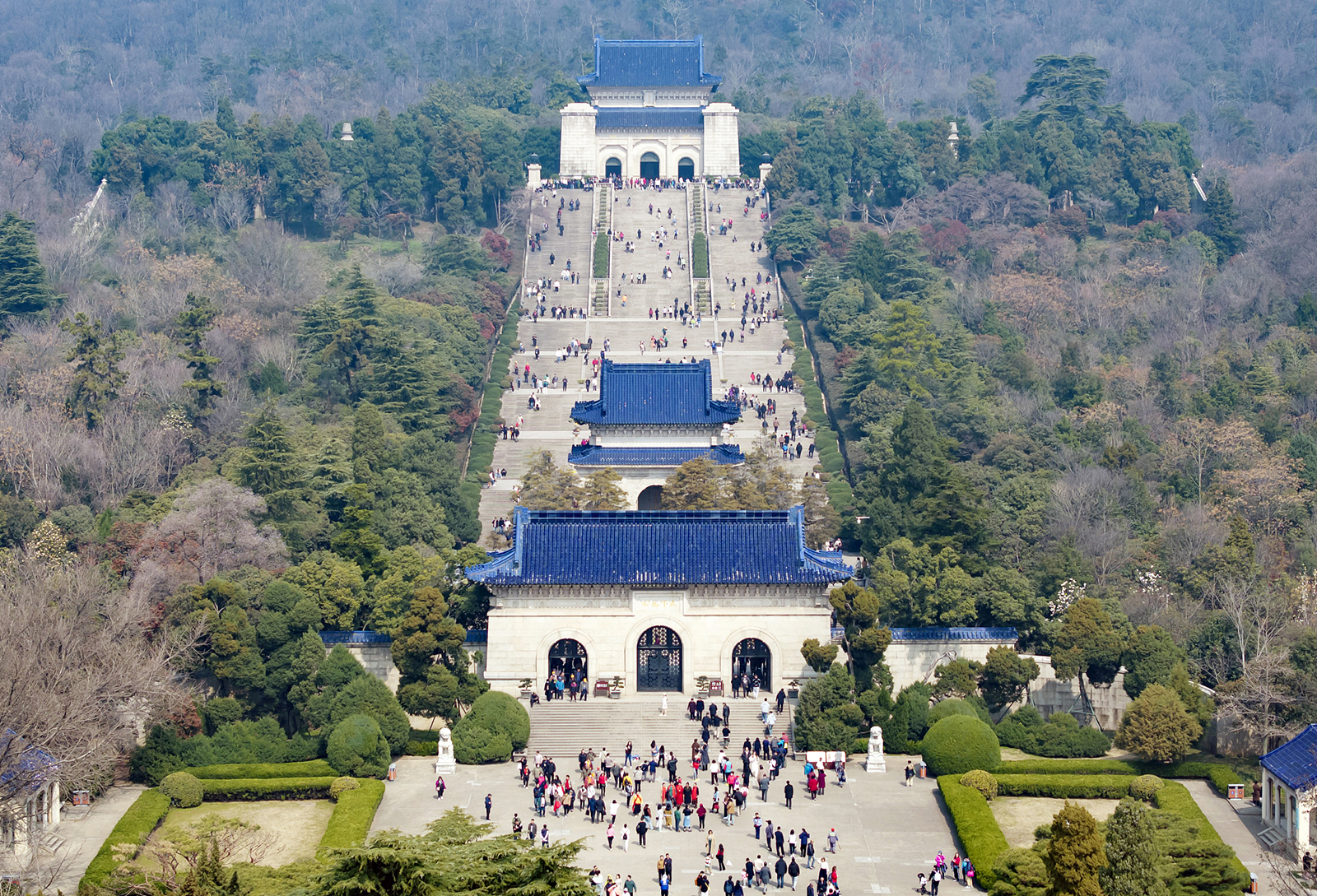 The Sun Yat-sen Mausoleum in Nanjing /CFP