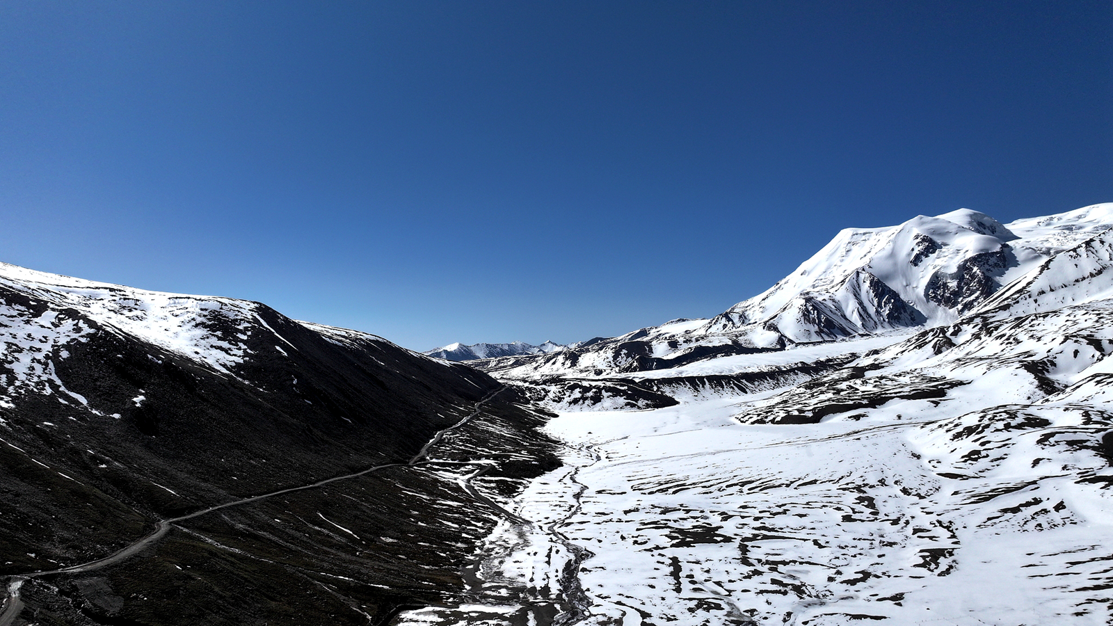 The Amne Machin snow mountain in Golog Tibetan Autonomous Prefecture, Qinghai Province, northwest China, May 23, 2024. /CFP