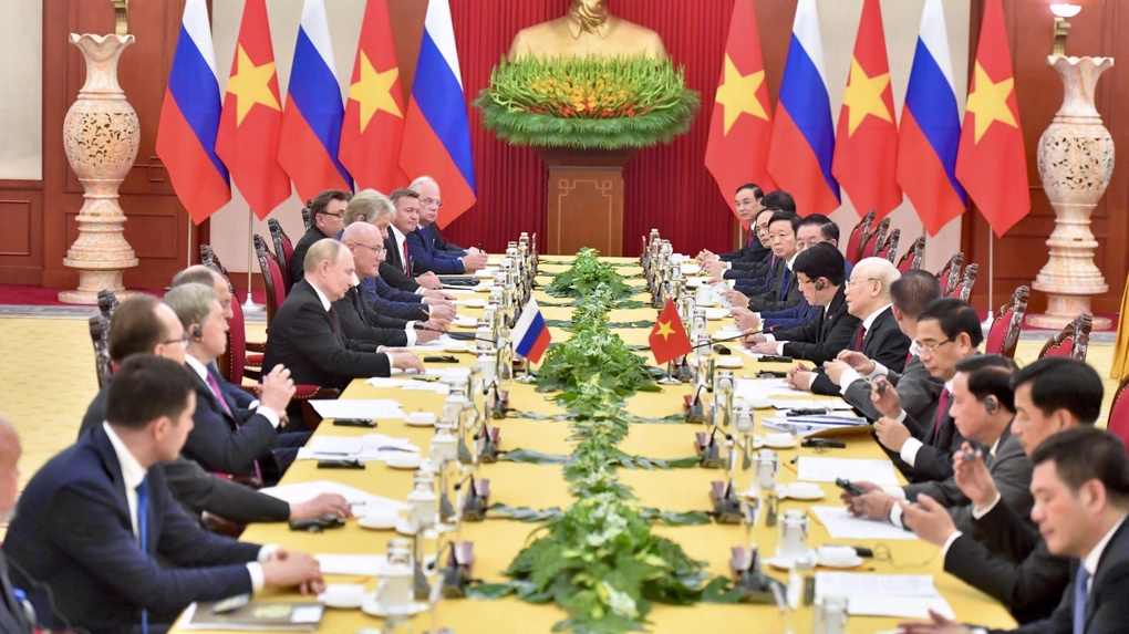 Russian President Vladimir Putin (center left) holds talks with Nguyen Phu Trong (center right), general secretary of the Communist Party of Vietnam Central Committee, June 20, 2024. /China Media Group