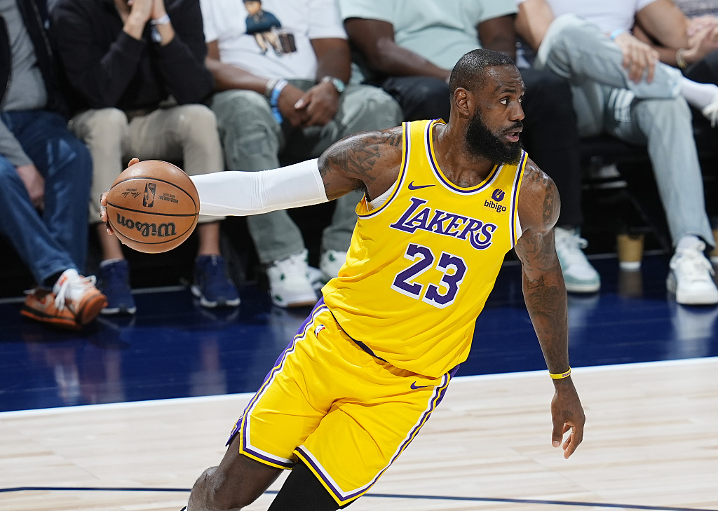 LeBron James dribbles in Game 5 of the NBA Western Conference first-round playoffs against the Denver Nuggets at Ball Arena in Denver, Colorado, April 29, 2024. /CFP