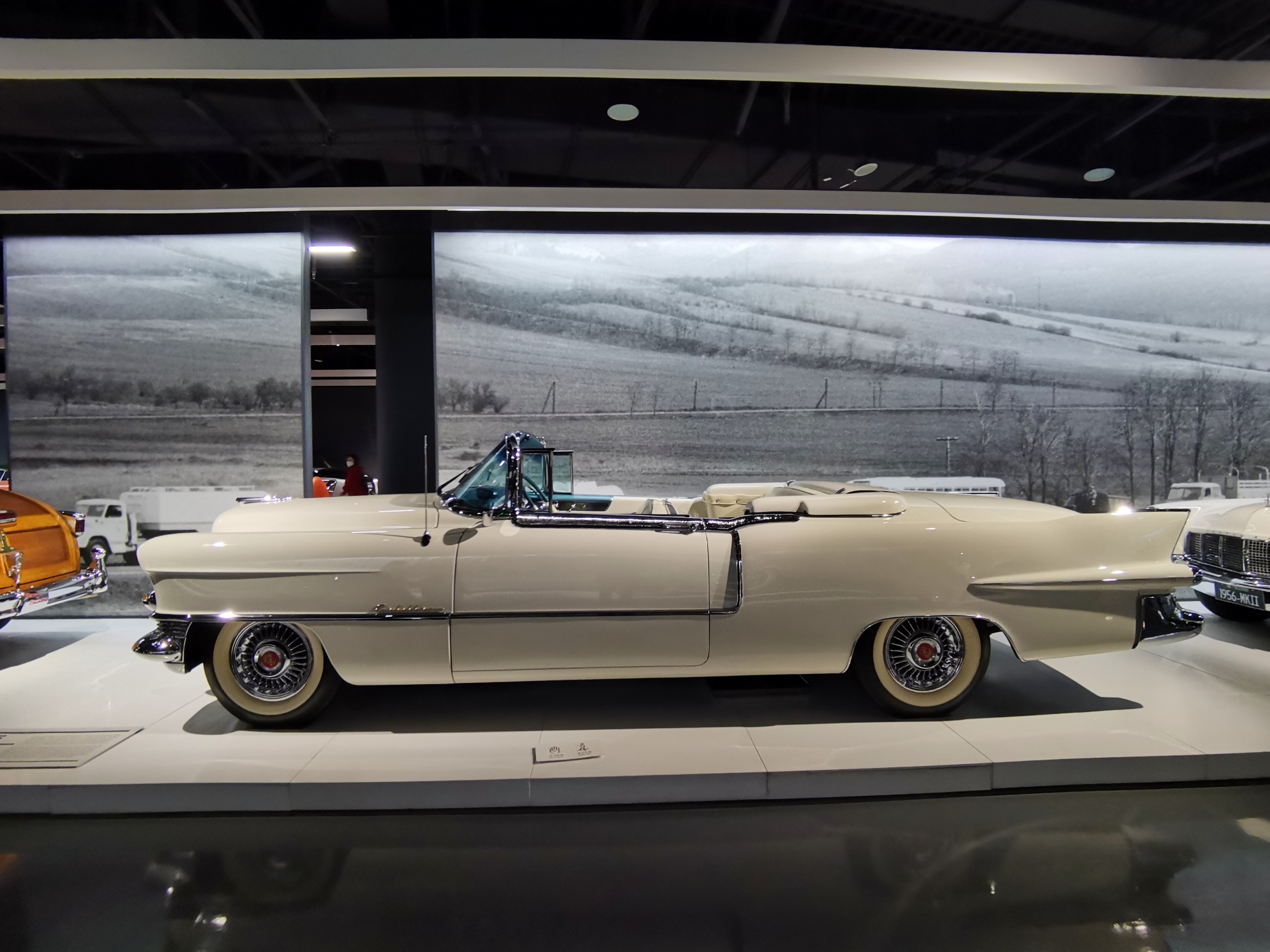 A 1955 Cadillac Eldorado is displayed at the Shanghai Auto Museum. The Cadillac Eldorado was the personal conveyance of iconic American actress Marilyn Monroe. /CGTN