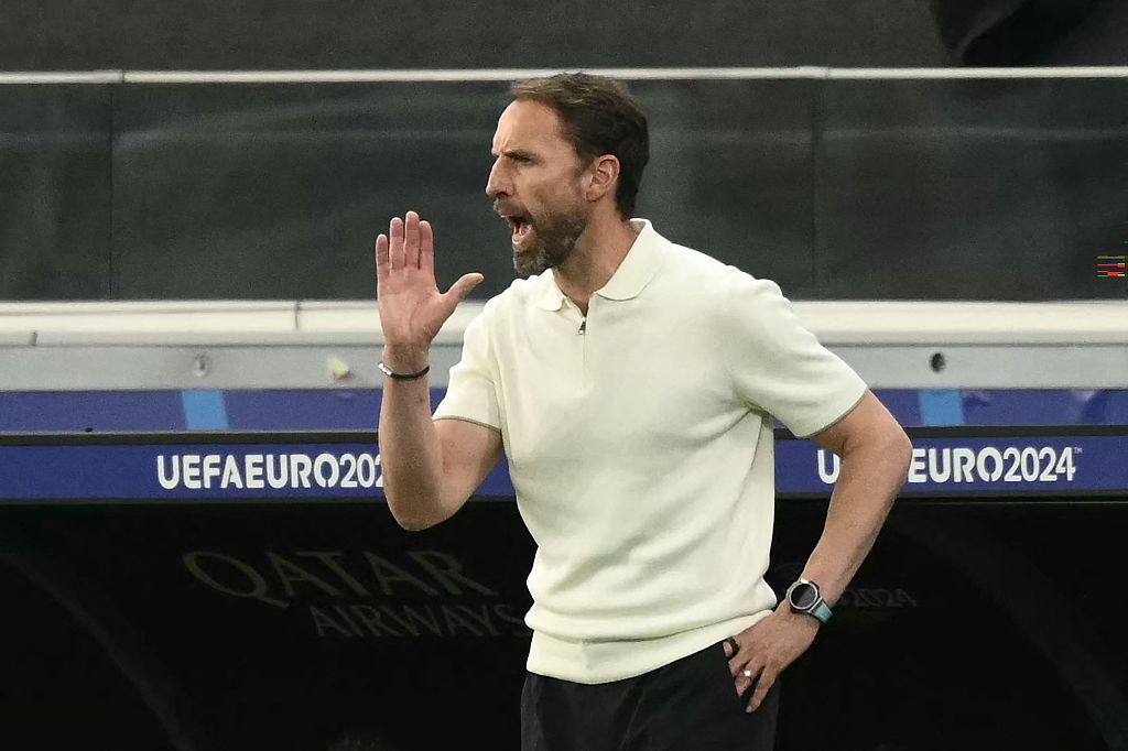 Gareth Southgate, manager of England, makes a gesture during the UEFA European Championship group game against Denmark in Frankfurt, Germany, June 20, 2024. /CFP