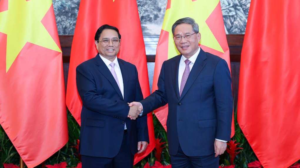 Chinese Premier Li Qiang meets with Prime Minister of Vietnam Pham Minh Chinh in Dalian, northeast China's Liaoning Province, June 24, 2024. /Xinhua