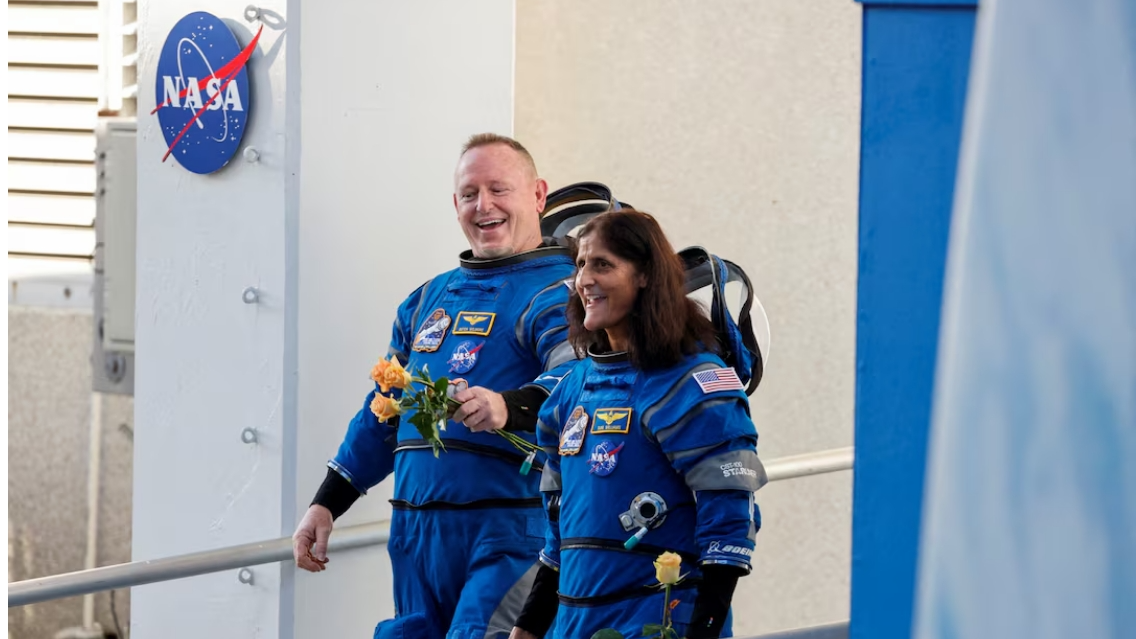 NASA astronauts Butch Wilmore (L) and Sunita Williams at NASA's Kennedy Space Center ahead of Boeing's Starliner-1 Crew Flight Test mission to the International Space Station, in Cape Canaveral, Florida, U.S., June 5, 2024. /Reuters