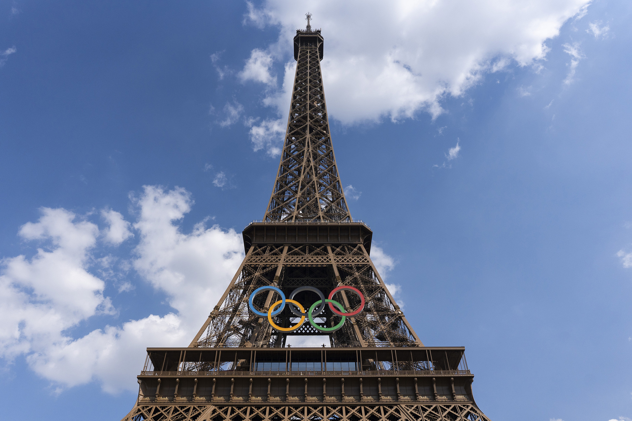 A view of the Olympic rings on the Eiffel Tower in Paris, France, on June 25, 2024. /CFP